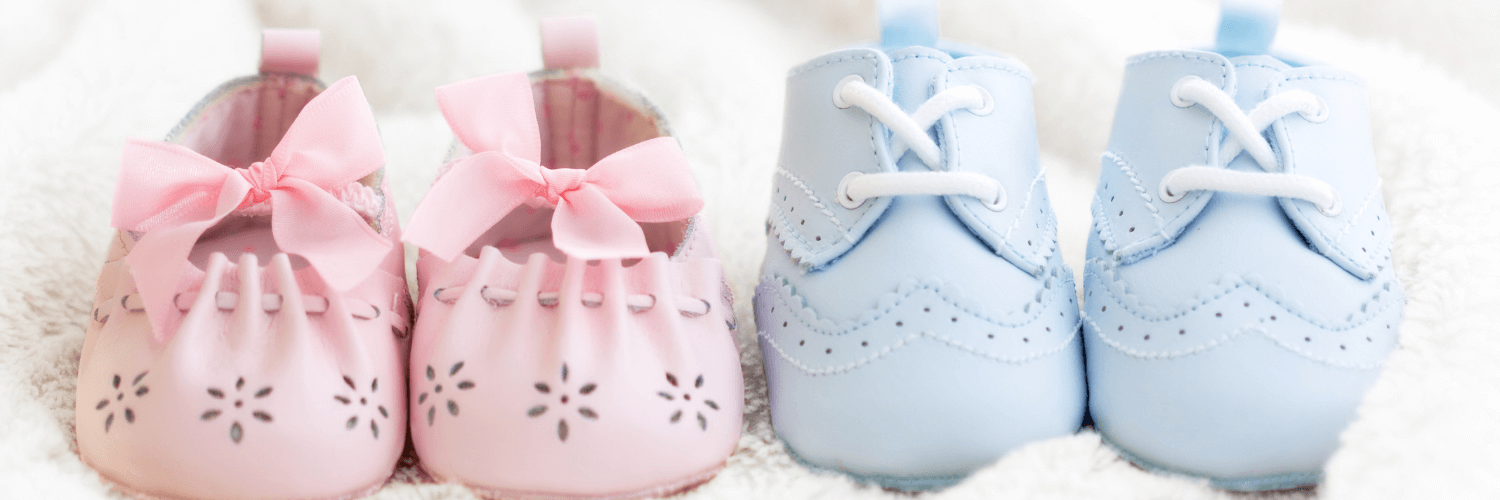 Cuando los niños aun no caminan o gatean no es necesario que lleven zapatitos.