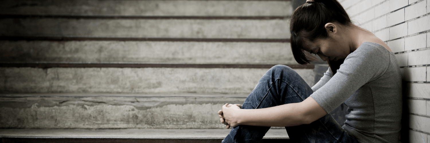 ¿Sientes vacío o desinterés? Aprende a identificar los síntomas de la depresión, sus causas y cómo buscar ayuda profesional