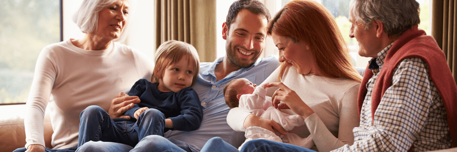 Dependiendo de la cercanía que tengas con los papás es que deberás de dejar pasar unos días para conocer al nuevo retoño.