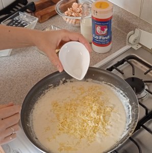 Preparación sencilla de la salsa de queso