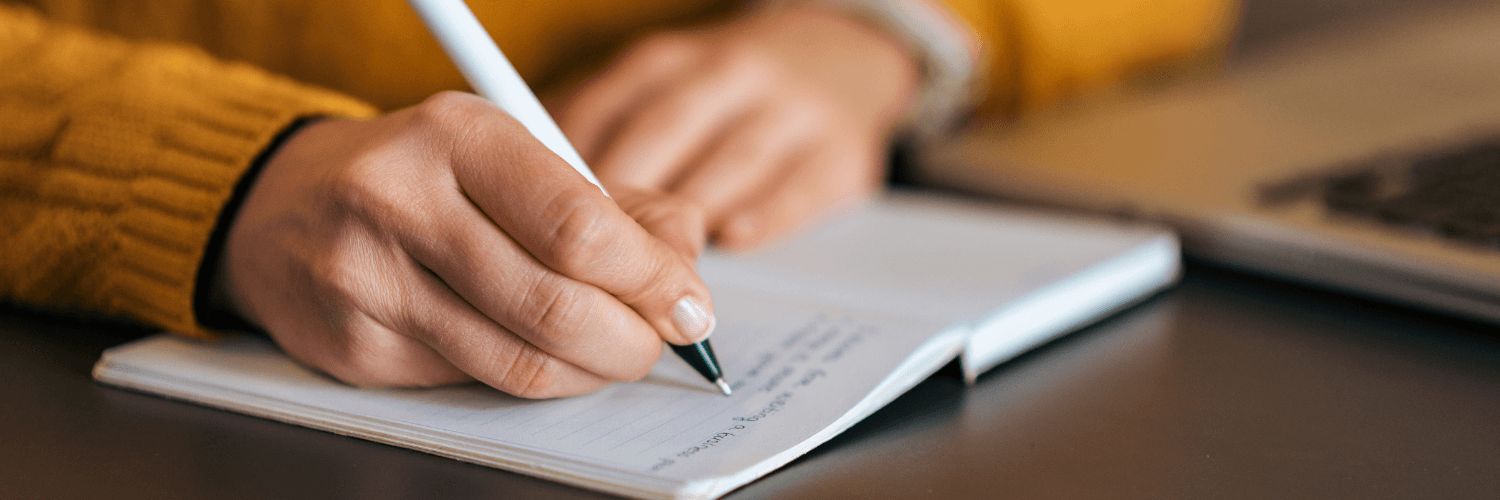 Descubre cómo una libreta puede sanar la salud mental en la UCIN.