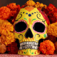 Conoce la historia, el significado náhuatl y el impacto económico de la flor de cempasúchil en el Día de Muertos.